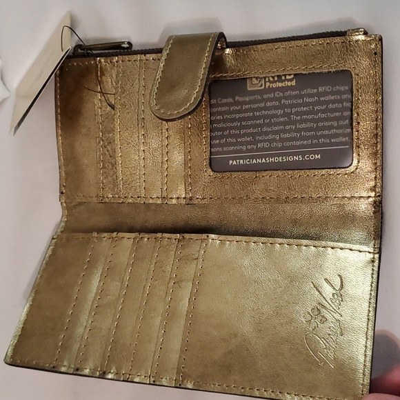 Patricia Nash Nazari Wallet - Picture 5 of 10